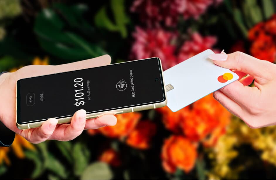 How to Securely Accept Contactless Card Payments on Your Mobile Phone